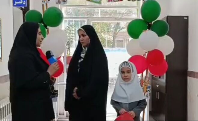 برگزاری جشن«شکوفه ها» در مدرسه ی زینبیه رزن