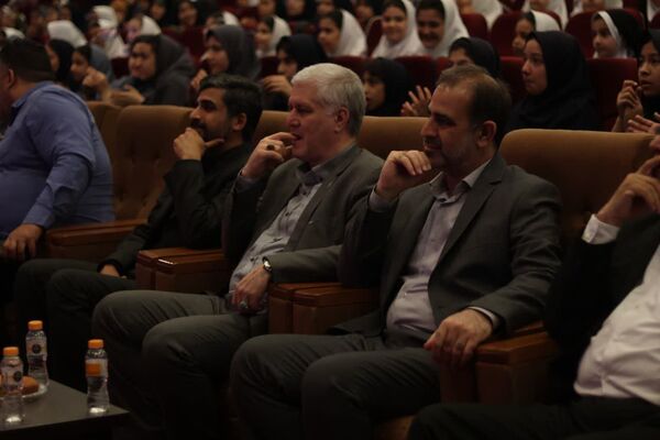 همایش روز دختر (ماه من)