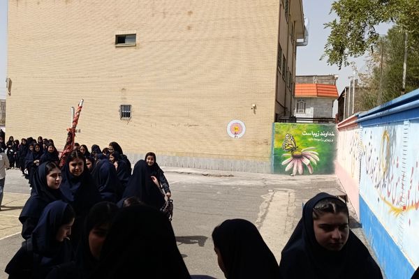جشن جوانه ها در دبیرستان مهر نیشابور