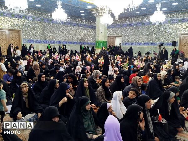 برپایی آیین «شکوه مادری» در قم