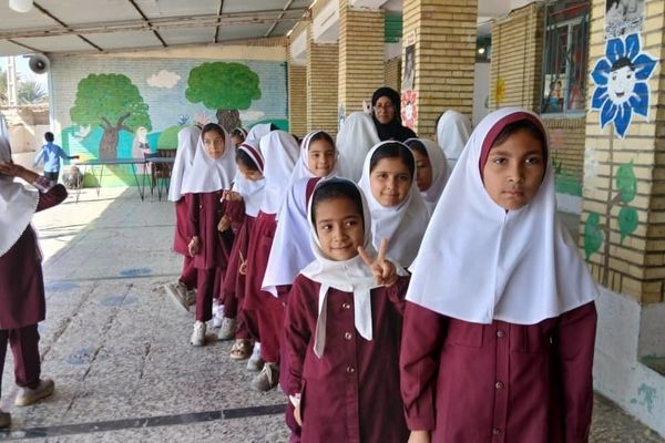 انتخابات شورای دانش‌آموزی دبستان شهید مطهری فین 