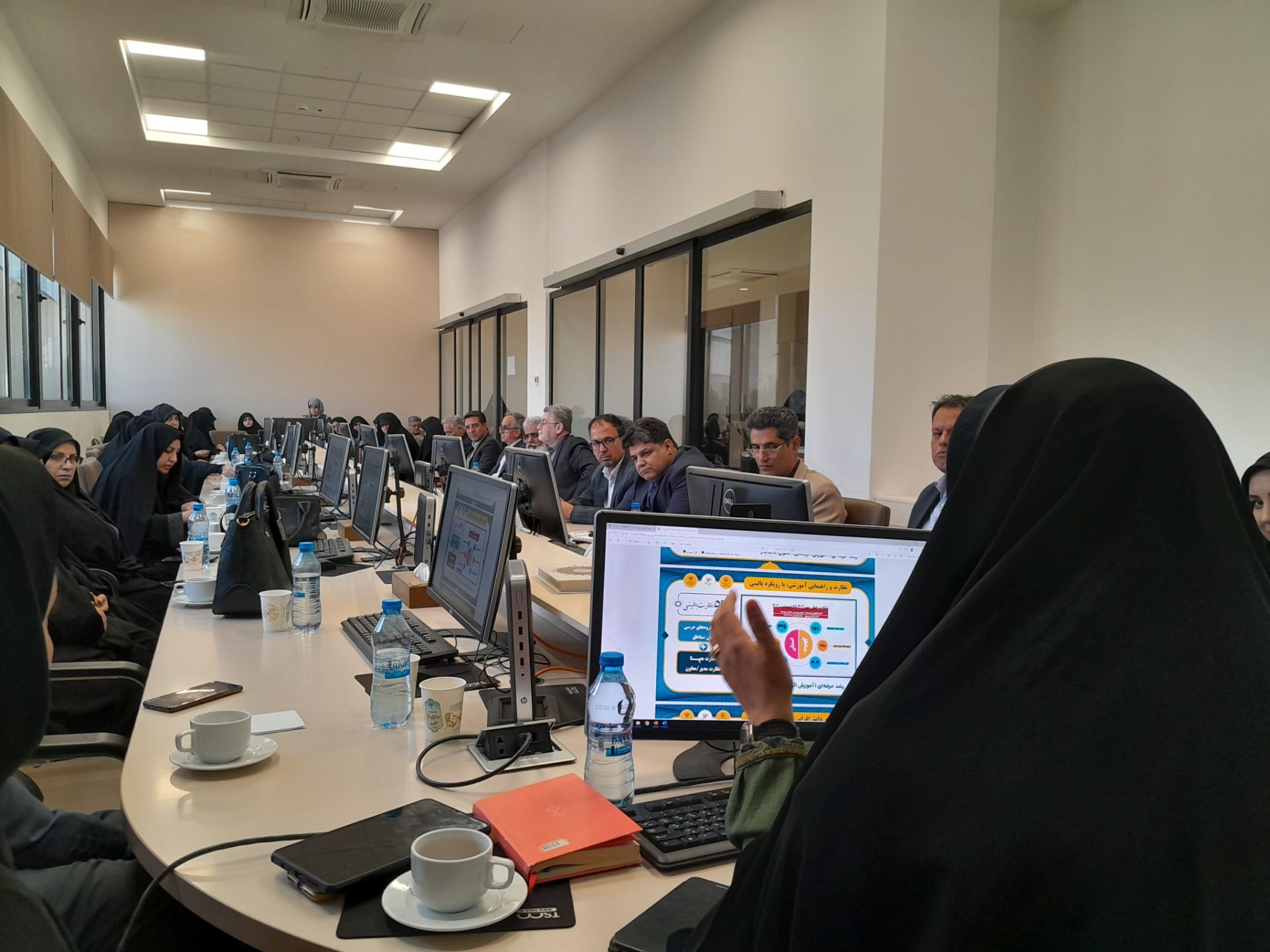کارگاه توانمندسازی مدیران در ناحیه سه مشهد مقدس