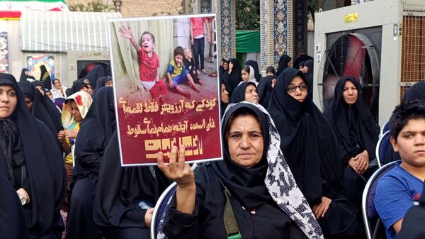 چهلم سردار حاجی‌زاده و فرزندان شهدا در منطقه ۱۷