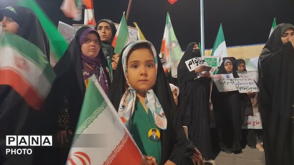 حضور حماسی مدارس قم در تجمعات شبانه آستان مقدس امامزاده موسی مبرقع(ع)
