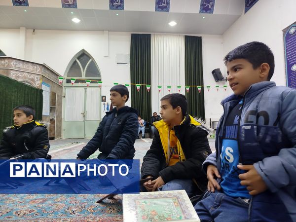 جلسه هفتگی آموزش قرآن در شهرستان خلیل آباد 