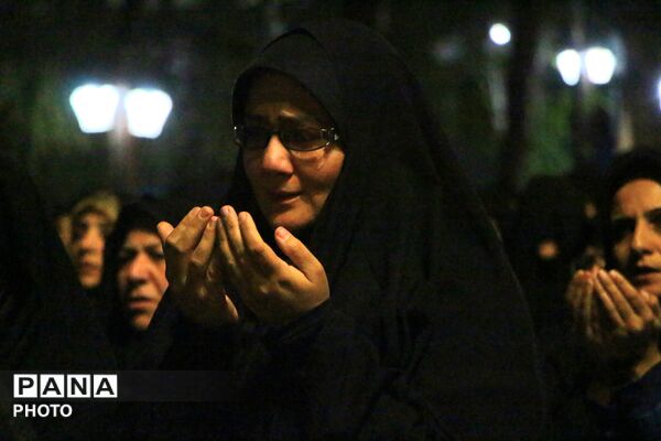 نماز استغاثه امام زمان(عج) برای پیروزی جنگ حق علیه باطل