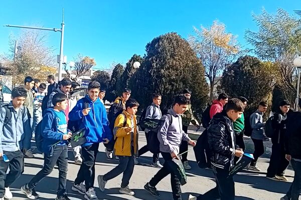 برگزاری پیاده‌روی عظیم فاطمیه در فیروزکوه