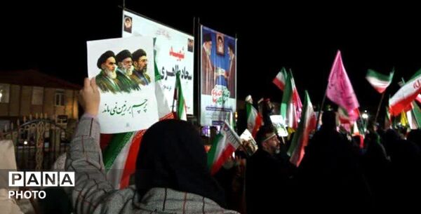 مردمی که هیچوقت میادین را خالی نمی کنند