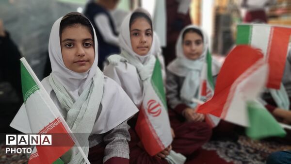 دختران چلیچه، پرچمداران انقلاب 