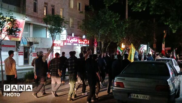 اجتماع پرشور مردم فردیس در لبیک به ندای رهبری 