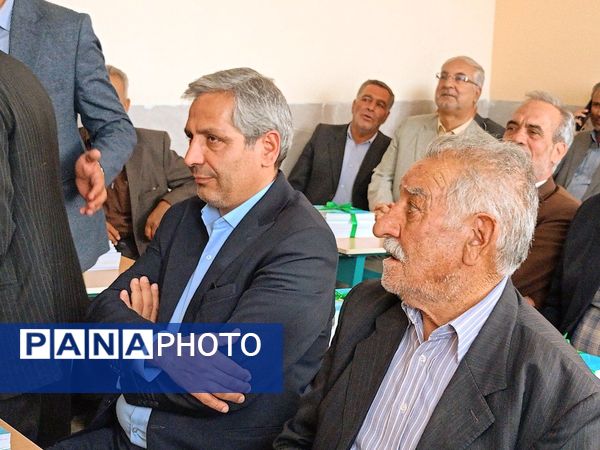 لبخند شادی بر لب های دانش آموزان فدافن؛ مدرسه جدید میزبان آنان خواهد بود 