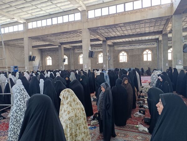 نماز عبادی سیاسی جمعه همزمان باهفته وحدت درنیشابور