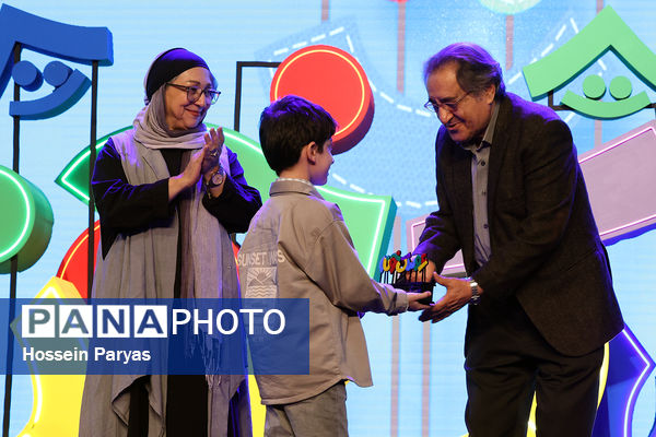آیین اختتامیه دومین دوره جشنواره نمایش عروسکی تلویزیونی «عروسک خونه»