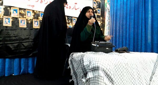 پرچم حرم حضرت عباس(ع) در مراسم اعتکاف شهرستان بن