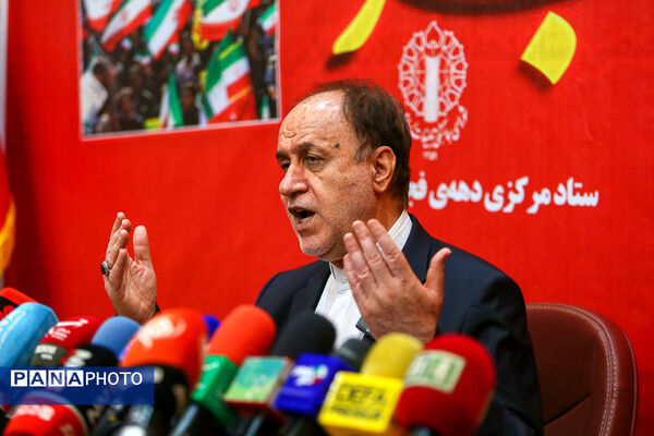نشست خبری رئیس ستاد مرکزی دهه فجر