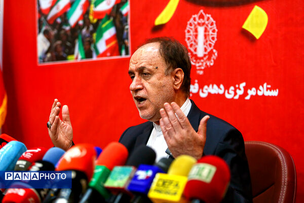 نشست خبری رئیس ستاد مرکزی دهه فجر
