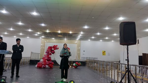  جشن  شب یلدا دبیرستان نمونه دولتی مهرورزان
