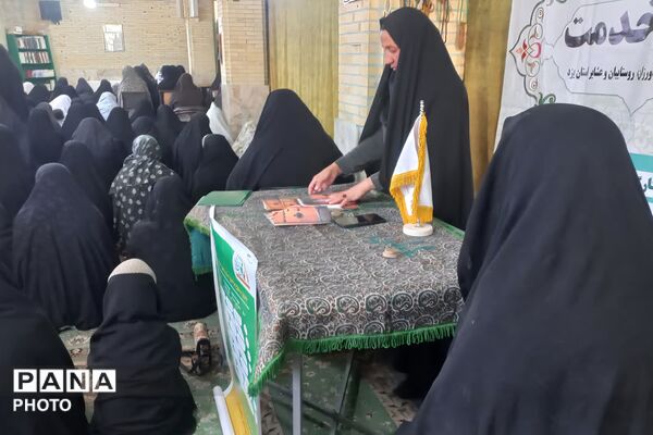 دومین نماز جمعه ماه رمضان با حضور پرشور نمازگزاران