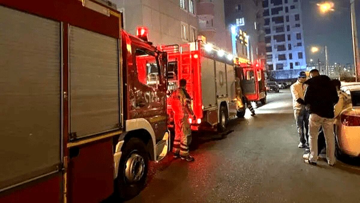 آتش سوزی مجتمع مسکونی ۵۴ واحدی در شهرک راه آهن تهران 
