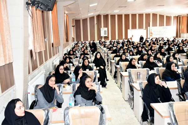 مراسم تجلیل از مدیران و رتبه‌های برتر کنکور ۱۴۰۴ در شهرستان مه‌ولات