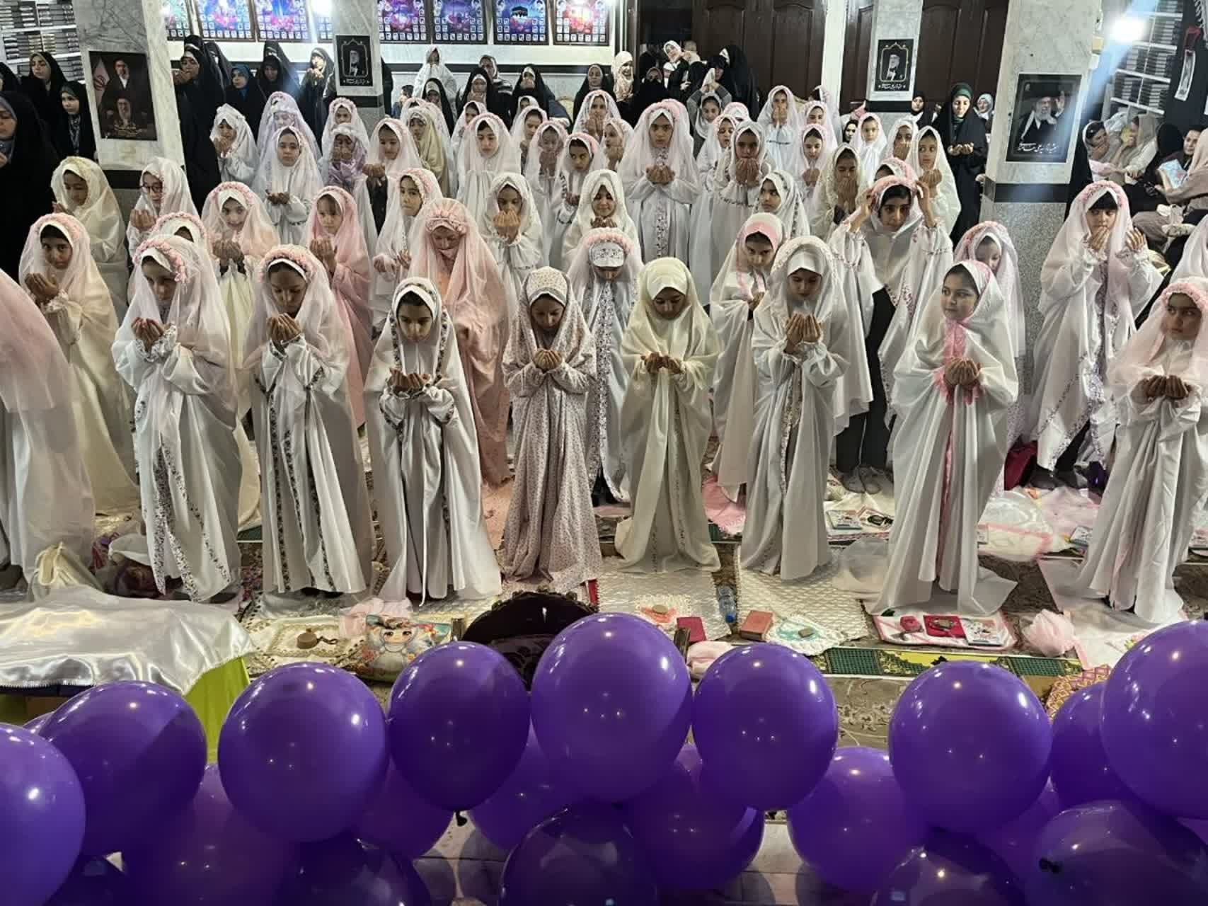 جشن تکلیف دانش‌آموزان مدرسه شهیدان هداوند۲ ناحیه 4 کرج 