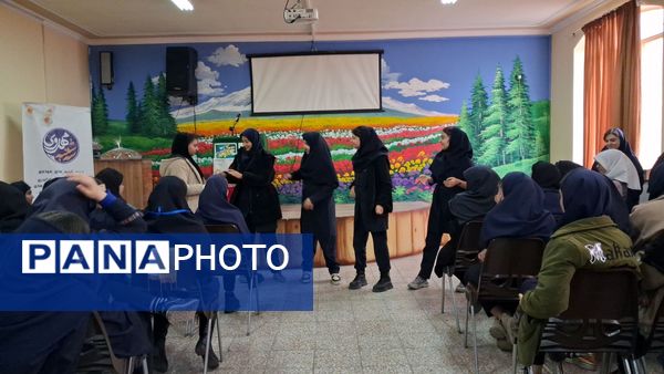 جشنواره دهه فجر مدرسه‌ای