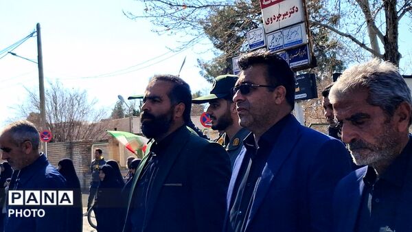 تشیع پیکر مطهر شهید پاسدار محمد صادق نظافتی در کاشمر 