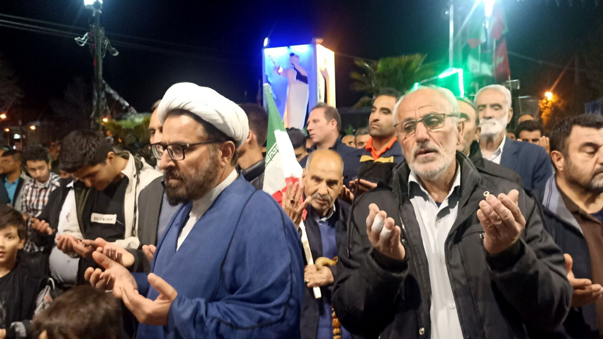 حضور مردم انقلابی شهرستان کوهدشت در اجتماعات شبانه