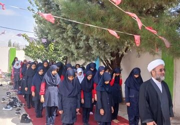 فضائل و ثواب نماز جماعت از نظر دانش‌آموزان مدرسه توحید کلاته رودبار