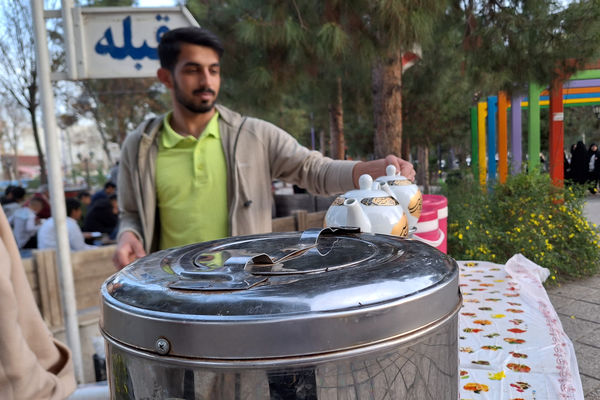 طعم شیرین افطار ساده در پارک قدوسی شیراز