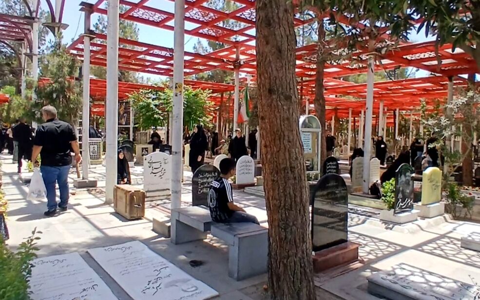 عطر کربلا در گلزار شهیدان