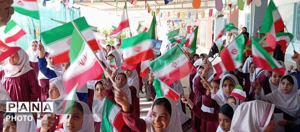 آغاز سال تحصیلی در مدرسه شهید ابراهیم تنیده با شور و نشاط دانش‌آموزان