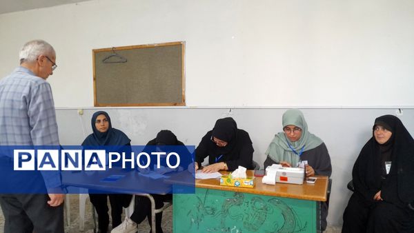 حضور پرشور مردم شهرستان نور در انتخابات