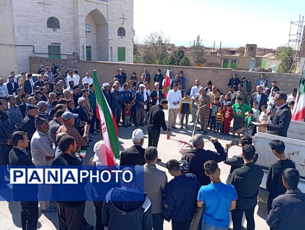 حضور مردم روستای براباد در راهپیمایی روز جهانی قدس