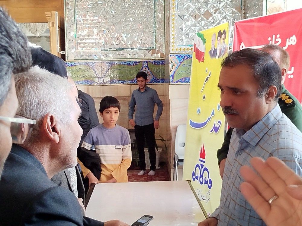 میز خدمت نماز جمعه کاشمر با حضور کارکنان شرکت گاز