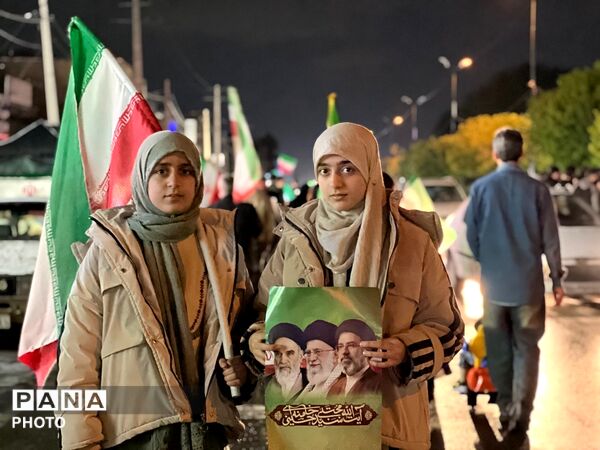 حضور کودکان در تجمعات مردمی