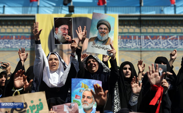 نماز جمعه تهران به امامت مقام معظم رهبری