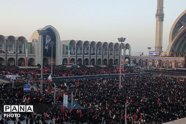 من خود به چشم خویشتن دیدم که جانم می رود ...
