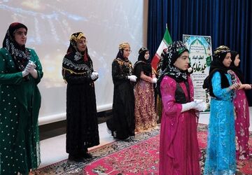 طنین شور غدیر در لبخند دانش‌آموزان استثنایی کرمانشاه