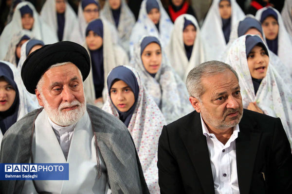 مراسم اقامه نماز جماعت اولین روز بازگشایی مدارس