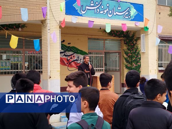 مراسم گرامیداشت هفته پدافند غیرعامل در کاشمر