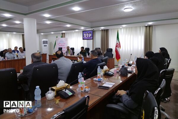 نشست بصیرتی هفته دفاع مقدس در چهاردانگه