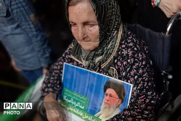 شور و حماسه مردمی در شهرستان قرچک در تجمعات مردمی
