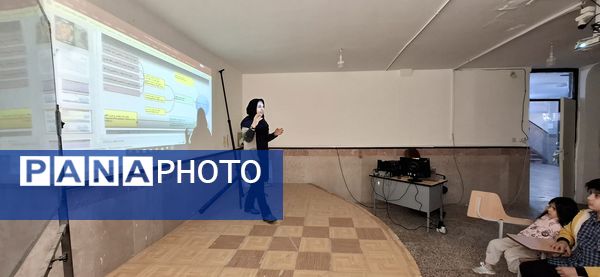 کارگاه آموزشی آمادگی مسابقه سلول‌های بنیادی با حضور دانش‌آموزان دبستان ملاصدرا در پژوهش سرای دکتر حسابی 