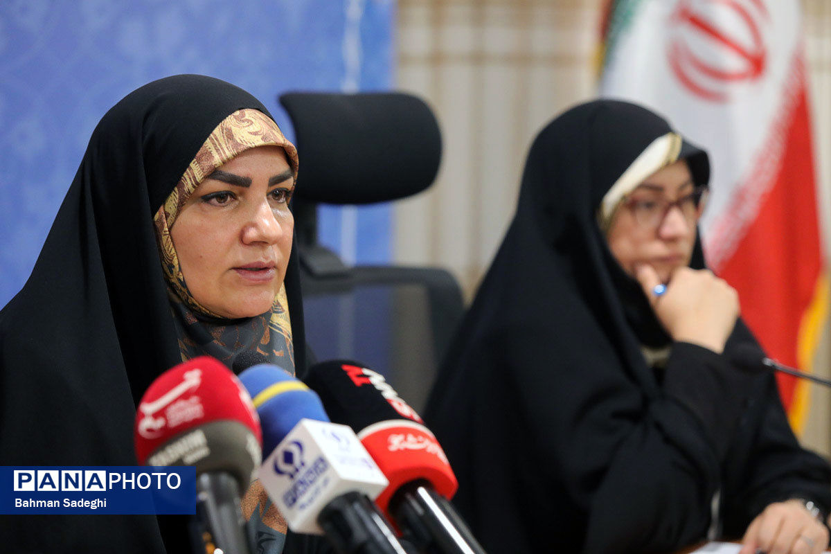 بیش از ۶۰ درصد معلمان کشور را زنان تشکیل می‌دهند/ ضرورت بازنگری محتوای کتب درسی در راستای قانون جوانی جمعیت