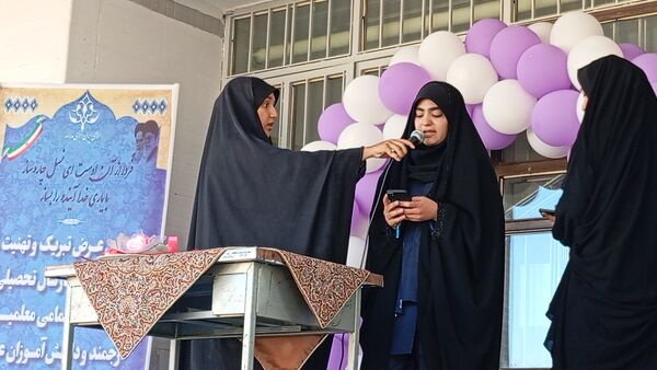 زنگ مهر و مقاومت در هنرستان حضرت زهرا(س) بن به صدا درآمد