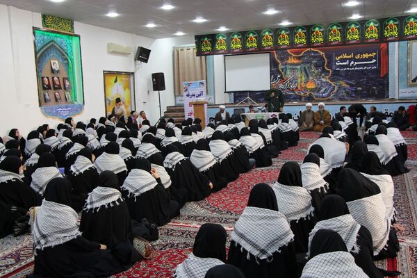 اعزام کاروان راهیان نور دانش‌آموزان سملقان به مناطق عملیاتی جنوب