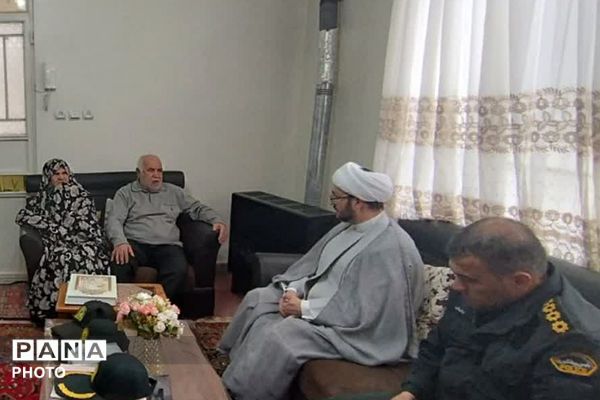 تقدیر فرماندهان ارشد نظامی از صبر خانواده‌های شهدا در آستانه ماه مهمانی خدا