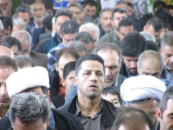 نمازجمعه با عطر شهید گمنام جان گرفت