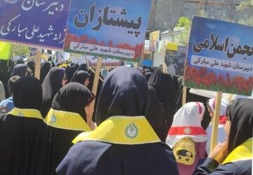 برگزاری راهپیمایی باشکوه روز قدس با همکاری مردم و دانش‌آموزان بردسکن